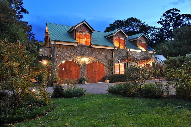 Bed and Breakfast Mary Cards Coach House Olinda Exteriér fotografie